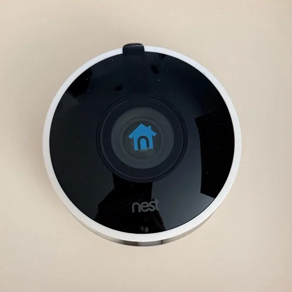 NEST Weatherproof Outdoor Security Camera - 24/7 Live Stream - Picture 6 of 7